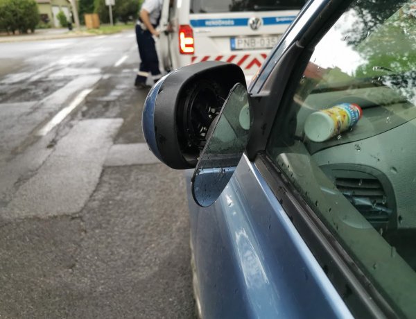 Törtek a tükrök - Anyagi kár keletkezett, a felek nem tudtak megegyezni