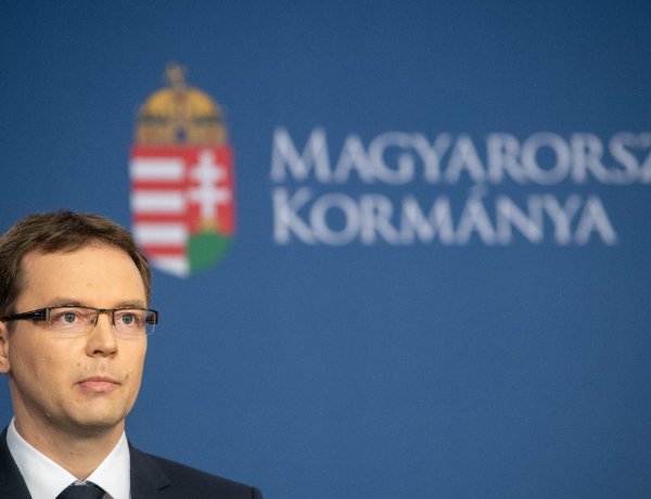 Kétszázezer cég élt a beszámoló-halasztással - Szeptember 30-ig ráér befizetni ötféle adót