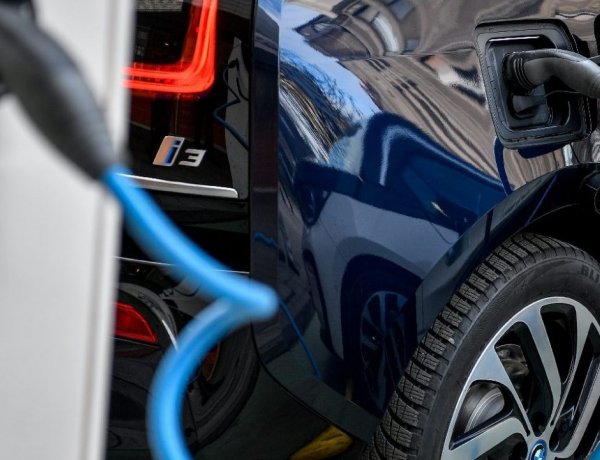 Egyre könnyebben lehet elektromos autóhoz jutni itthon és Európában is