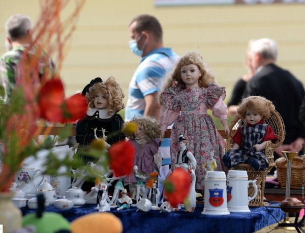 Újra megnyitott a Jósavárosi Régiségpiac! Képeken a vásár karantén utáni első napja!