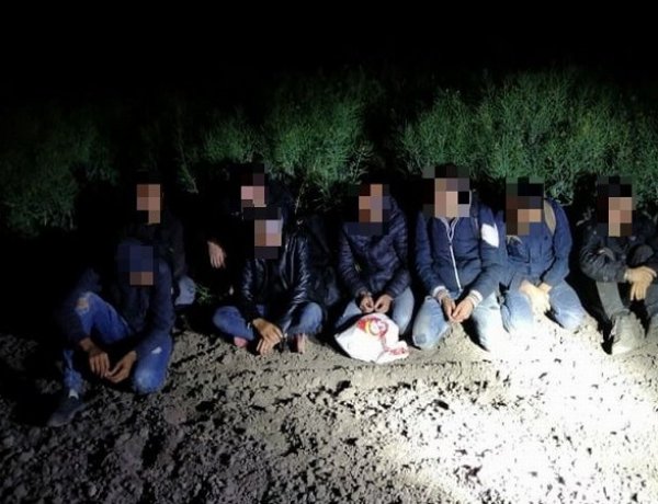 Péntektől vasárnapig közel háromszáz határsértővel szemben intézkedtek