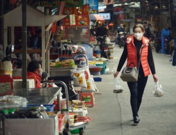 Bezárták Peking egyik piacát egy újabb járványgóc keletkezése miatt