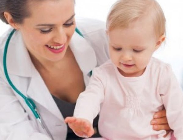 Hétfőtől újraindul az egészségügy, benne a védőnői ellátással