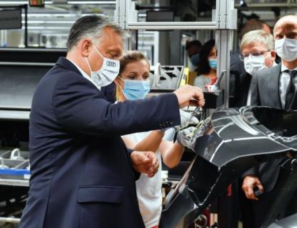 Orbán Viktor: kormányzati segítség kell a gazdaság újraindításához