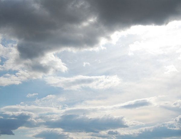 Várnunk kell még a jó időre - Az egész országra elsőfokú figyelmeztetést adott ki az OMSZ