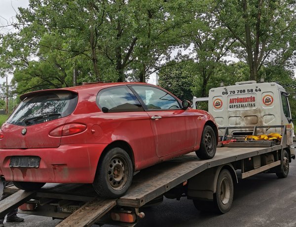 Elszállított roncsok - Ezúttal is több, rendszám nélküli autót vittek el a közterületekről