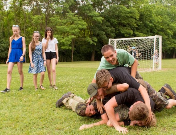 Hasznos tanácsok rendőröktől szülőknek a nyári szünetre     