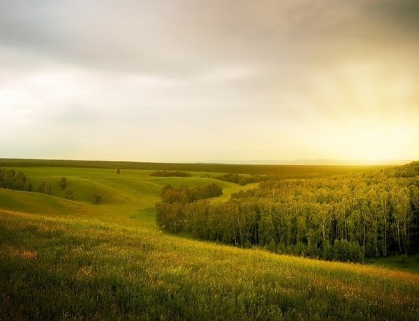 Pénteken még esni fog, de a hétvégén kisüt a nap            