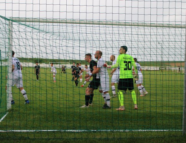 Győzelem a felkészülési találkozón - Több fiatal is pályára lépett a Szpariban