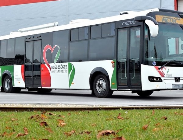 Negyven településre mennek el a szűrőbuszok idén – Stroke-megelőzéssel bővül a program