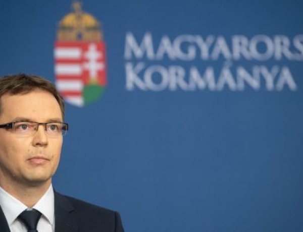 A járvány okozta válság ellenére sem nőnek a lakossági adóterhek