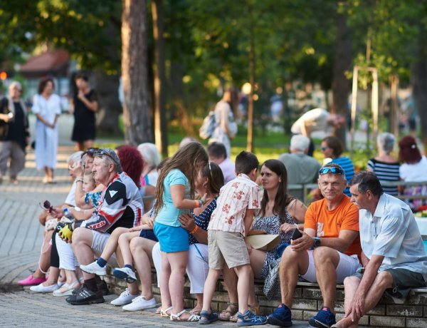 Zene Sóstón ezen a héten is – A Beat-lesz együttes várja szerdán a közönséget