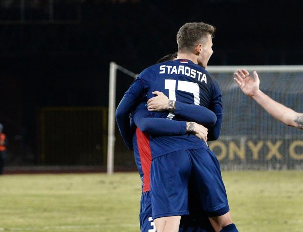 Szerződéskötések - Új játékos és kapusedző is érkezett a Szparihoz