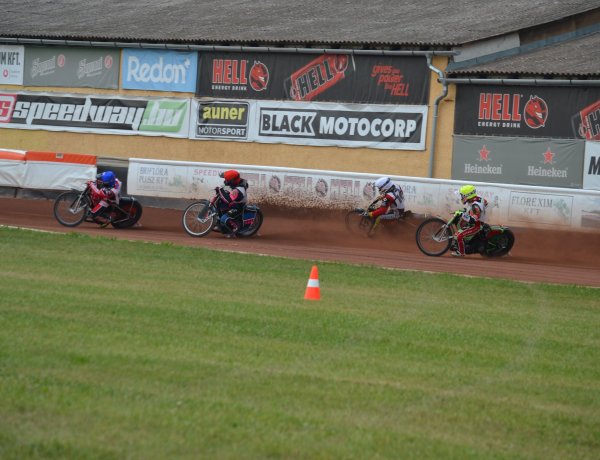 Fokozott biztonsági előírások - A hétvégén a megyében rajtol a salakmotoros idény