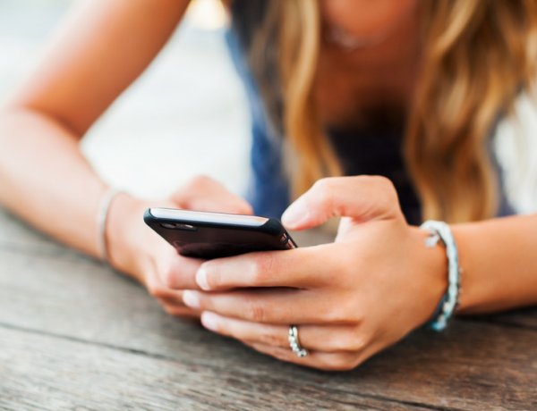 Tiltja a tudománynak ellentmondó koronavírus információkat a Google