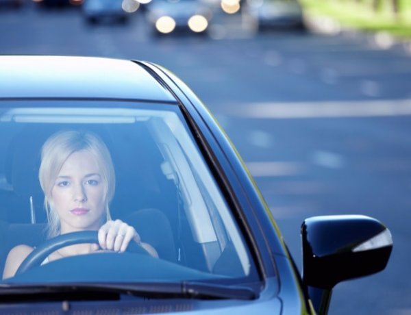 Ingyenes vezetéstechnikai tréning kisgyermekeseknek és húsz év alattiaknak