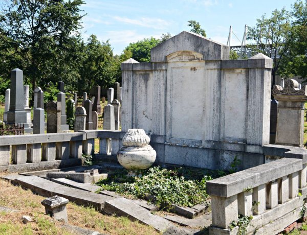 Amiről az utcák mesélnek... - Burger István emlékezete 2. rész