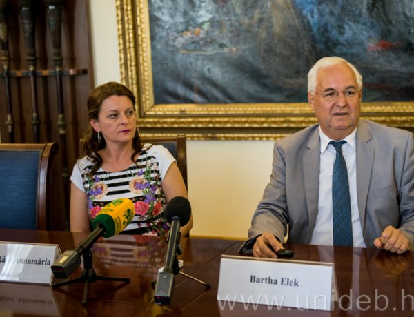 Élvonalban a Debreceni Egyetem - 6127 elsőéves kezdi meg felsőoktatási tanulmányait 