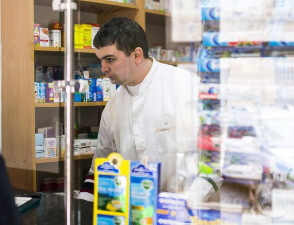 Emberi Erőforrások Minisztériuma: megmarad az egyszerűsített gyógyszerkiadás