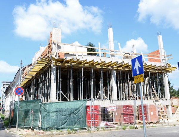 Modern funkciókkal születik újjá - Szolgáltatóház épül a Bocskai utca – Kálmán utca sarkán
