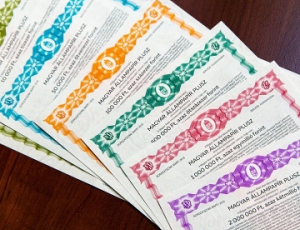 Egy év alatt 85 milliárd forint kamatot fizetett a szuperállampapír