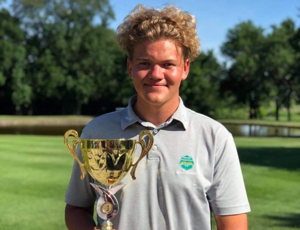 Ranglistagyőzelem összetettben- Závaczki Bálint nyerte a golfversenyt