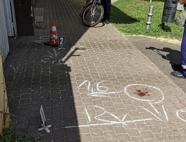 Biciklis és gyalogos ütközött a Bocskai utcán, vizsgálják a körülményeket