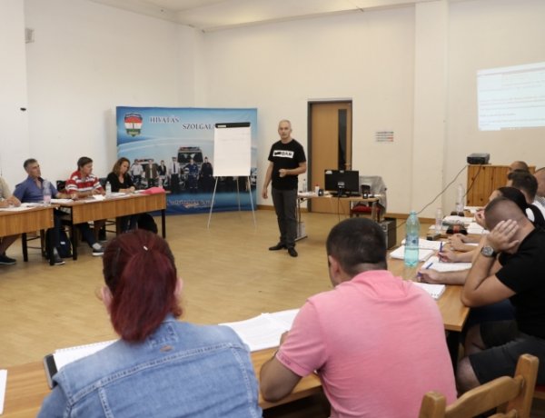 Augusztus 3-án kezdetét vette az iskolaőrök felkészítése    