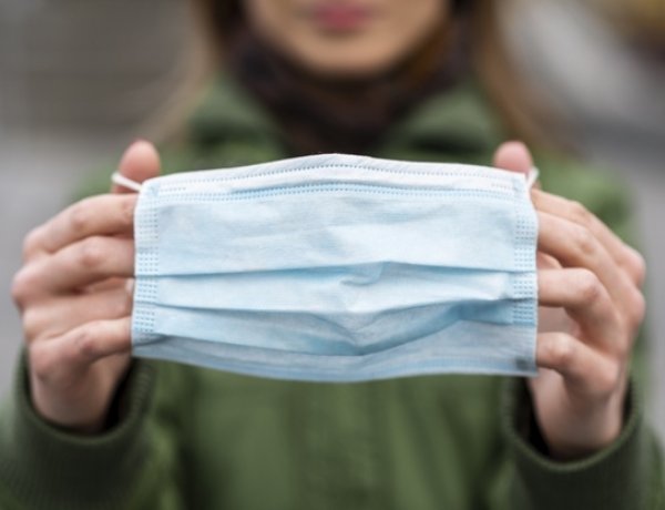 A rendőrség folyamatosan ellenőrzi a maszkviselést Nyíregyházán is