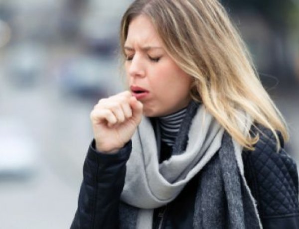 Ne menjen közösségbe, aki felső légúti tüneteket észlel magán!