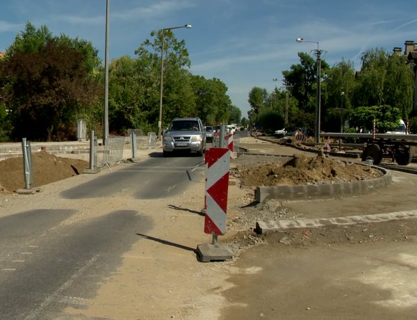 Idő előtt elkészül a Csaló közi körforgalom                                         