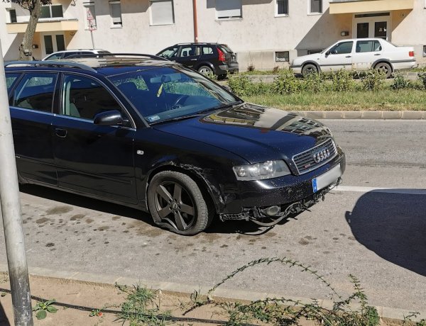 Jelentős anyagi kárral járó baleset történt az Arany János utcán