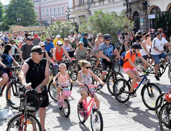 Bringapiknik - Harmadszor vágtak neki kerékpárosok százai a tokaji távnak