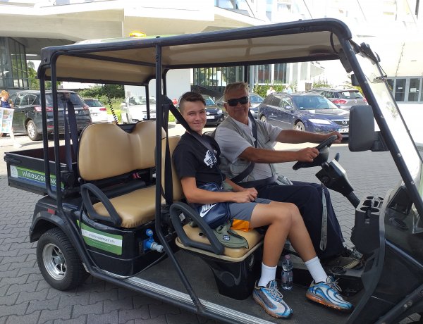 Így tölti a vakációját! A Városgondnok nyomdokaiba lépne a 14 éves teniszező fiú