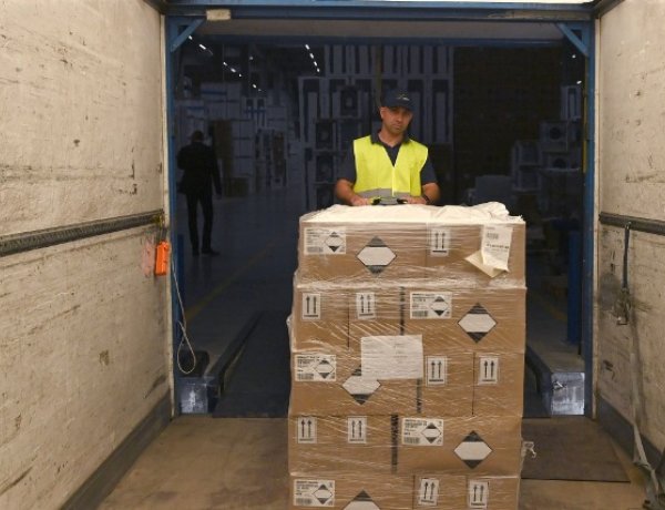 Több százezer csomag fertőtlenítőszert kaptak az iskolák    