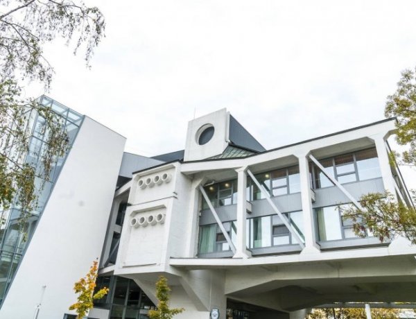 Szombattól kötelező a védőmaszk használata a Váci Mihály Kulturális Központ területén