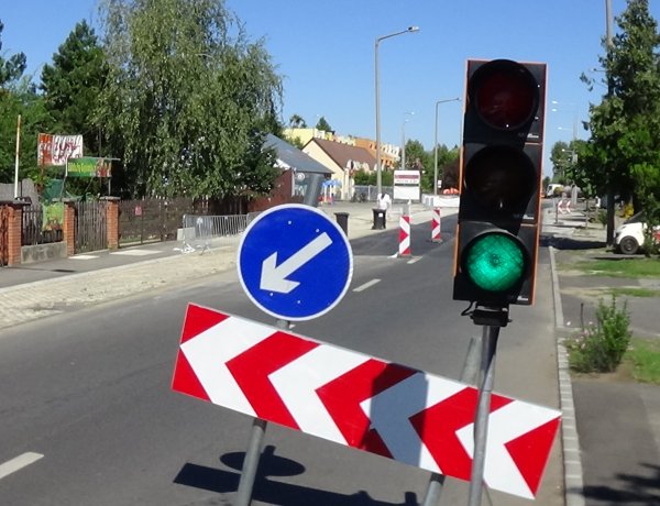 Hétfőtől ismét jelzőlámpás irányítás lép életbe a Korányi úti körforgalomnál