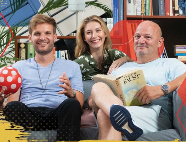 Puskás Tivadar, Puskás Peti és Dallos Bogi, A Napsugár fiúk című előadásban Nyíregyházán