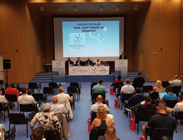 Tisztújítás a Magyar Röplabda Szövetségnél - Újabb öt évig Dr. Kovács Ferenc az elnök