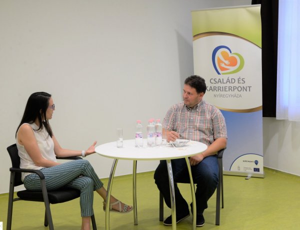 Hogyan lehet egyensúly a család és a karrier között? – Előadássorozat indult