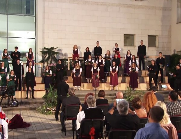 Beláthatatlan ideig elmaradnak a Cantemus Kórus bérletes koncertjei