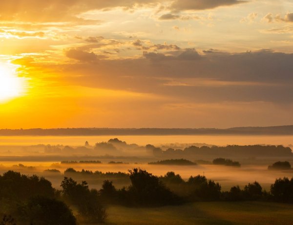 Országos Metetorológiai Szolgálat: nyugodt, meleg időben bízhatunk