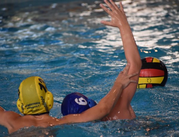 Vízilabda OB - Az Aqua SE több korosztályos csapata is játszott 