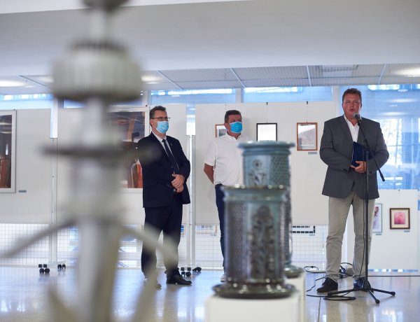 Kortárs gyűjtemény – Megnyílt az Őszi tárlat                               