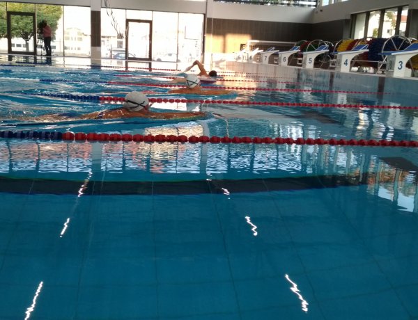Először az új medencében - Kipróbálhatták az új uszodát a Sportcentrum versenyzői