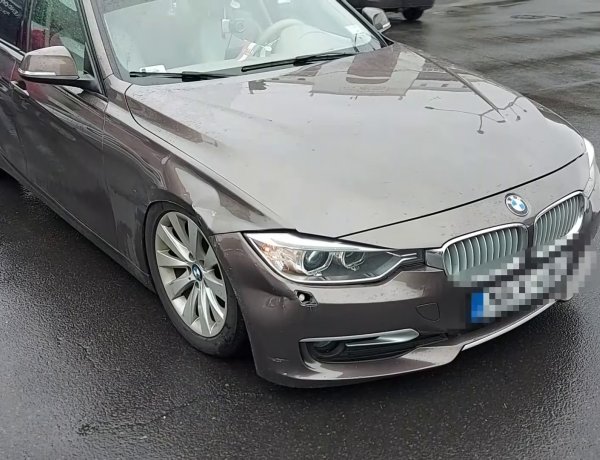 Két személygépkocsi ütközött a Sóstói út és Ferenc körút kereszteződésénél csütörtökön