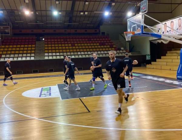 Vereség a hajrában – Hepp Kupa mérkőzést játszott a Sunshine NYÍKSE