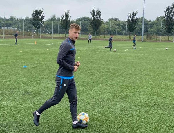 Korosztályos válogatott játékos tréningezik a Nyíregyháza Spartacus keretével