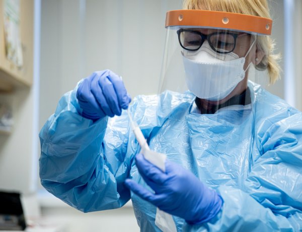 ITM: a fogyasztóvédelem ellenőrzi a PCR-tesztek hatósági árának betartását