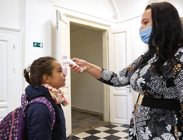 Járványügyi szabályok az iskolákban – A Túróczyban online térbe költözik a nyílt nap